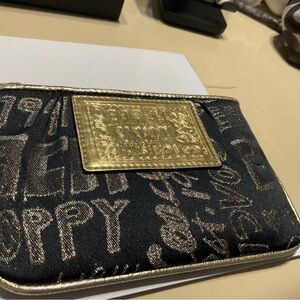 Coach Black and Gold Wristlet: Please note the callout on the wristlet handle.